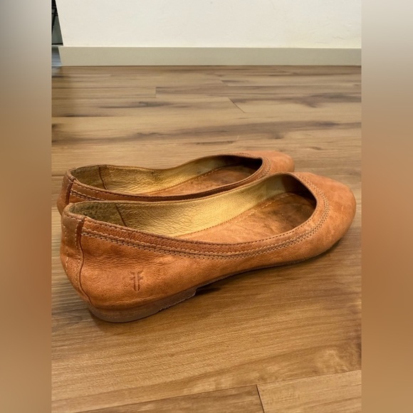 FRYE Carson Ballet Flats - Picture 2 of 8